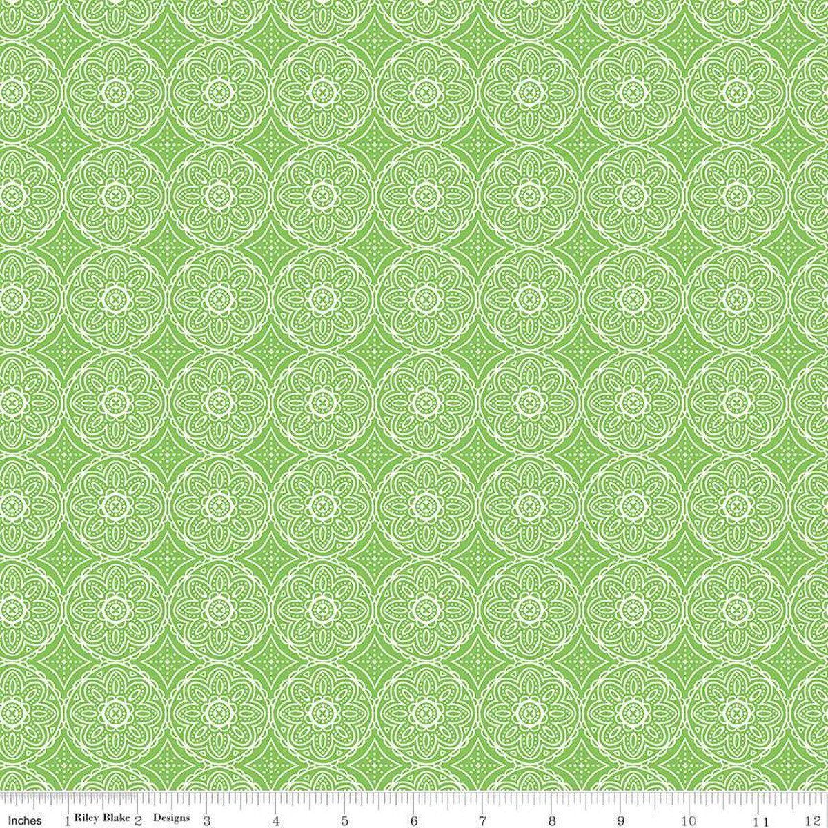 Gingham Cottage Medallion - Green